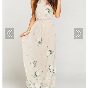 Amanda maxi dress in bouquet dress